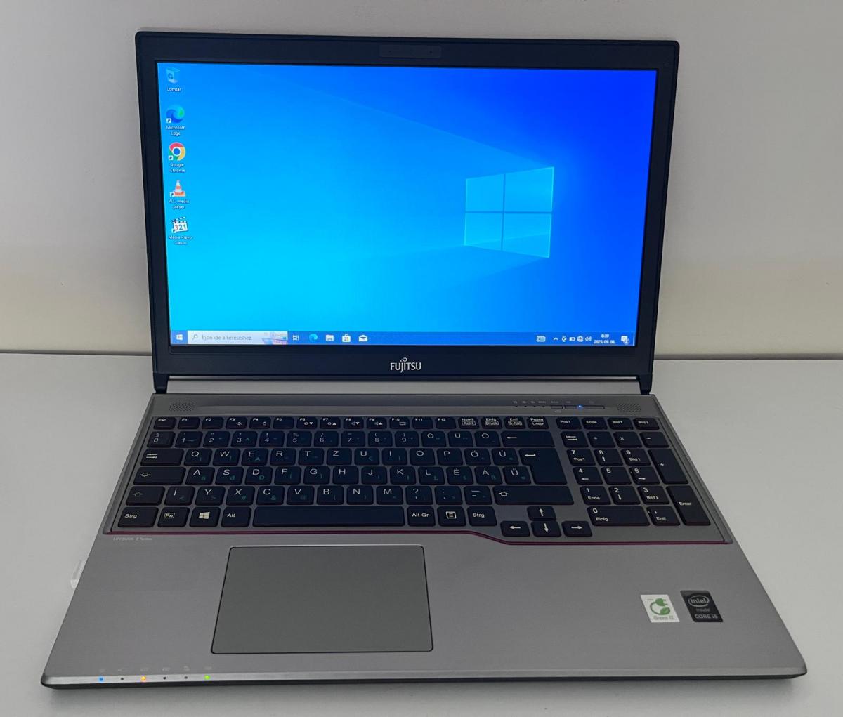 Fujitsu LIFEBOOK E754